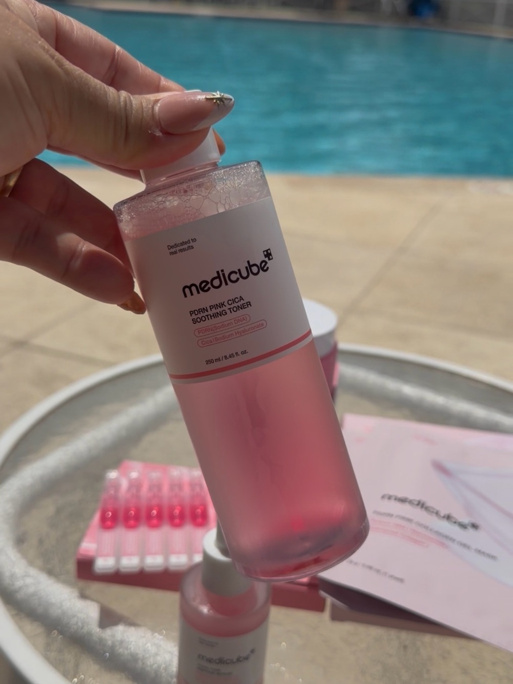 Medicube PDRN Pink Salmon DNA Skincare Set - Picture 4 of 7